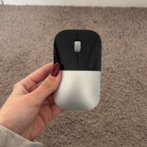 HP Dual-Tone Black and Silver Wireless Mouse